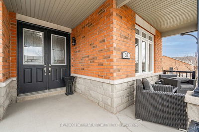 33 Aberfoyle Mill Cres, Puslinch - Aberfoyle image-0-2