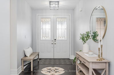 33 Aberfoyle Mill Cres, Puslinch - Aberfoyle image-0-3
