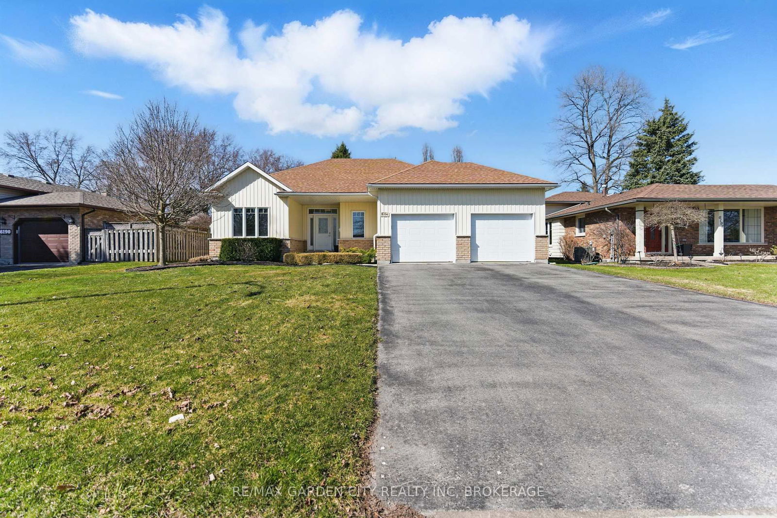 Detached House sold at 6194 Delta Drive, Niagara Falls, West Wood, L2H 2G8 - MLS: X12076429