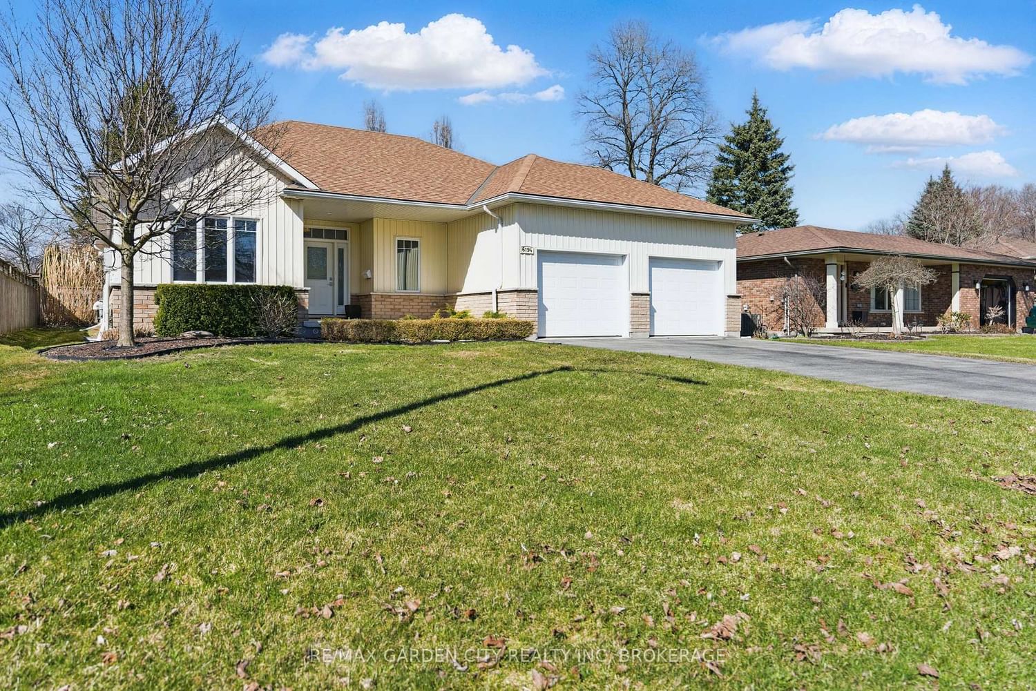 Detached House sold at 6194 Delta Drive, Niagara Falls, West Wood, L2H 2G8 - MLS: X12076429