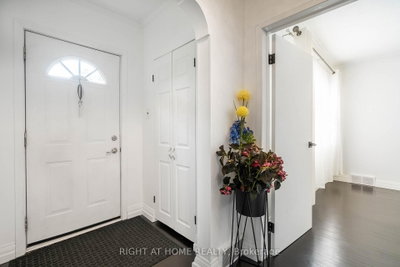 105 Glenridge Avenue — photo 2