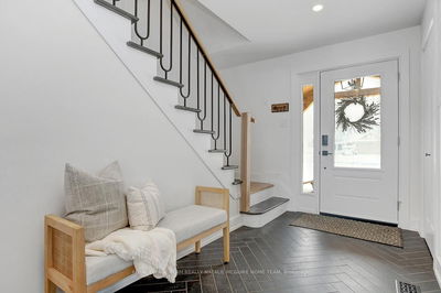 6515 BUNKER Rd, Manotick - Manotick South to Roger Stevens image-0-4