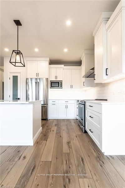 Unit 28 — 175 GLENGARIFF Dr, Southwold - Rural Southwold image-0-3