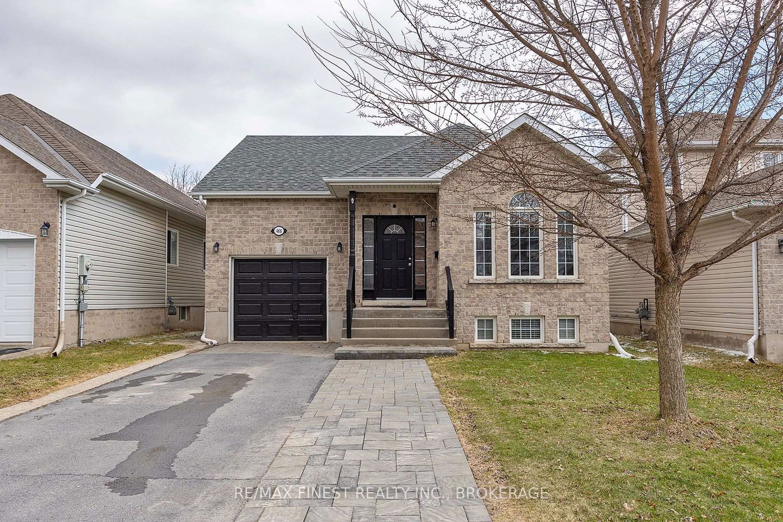 Detached House for sale at 468 Weston Crescent, Kingston, East Gardiners Rd, K7M 9E8 - MLS: X12077031