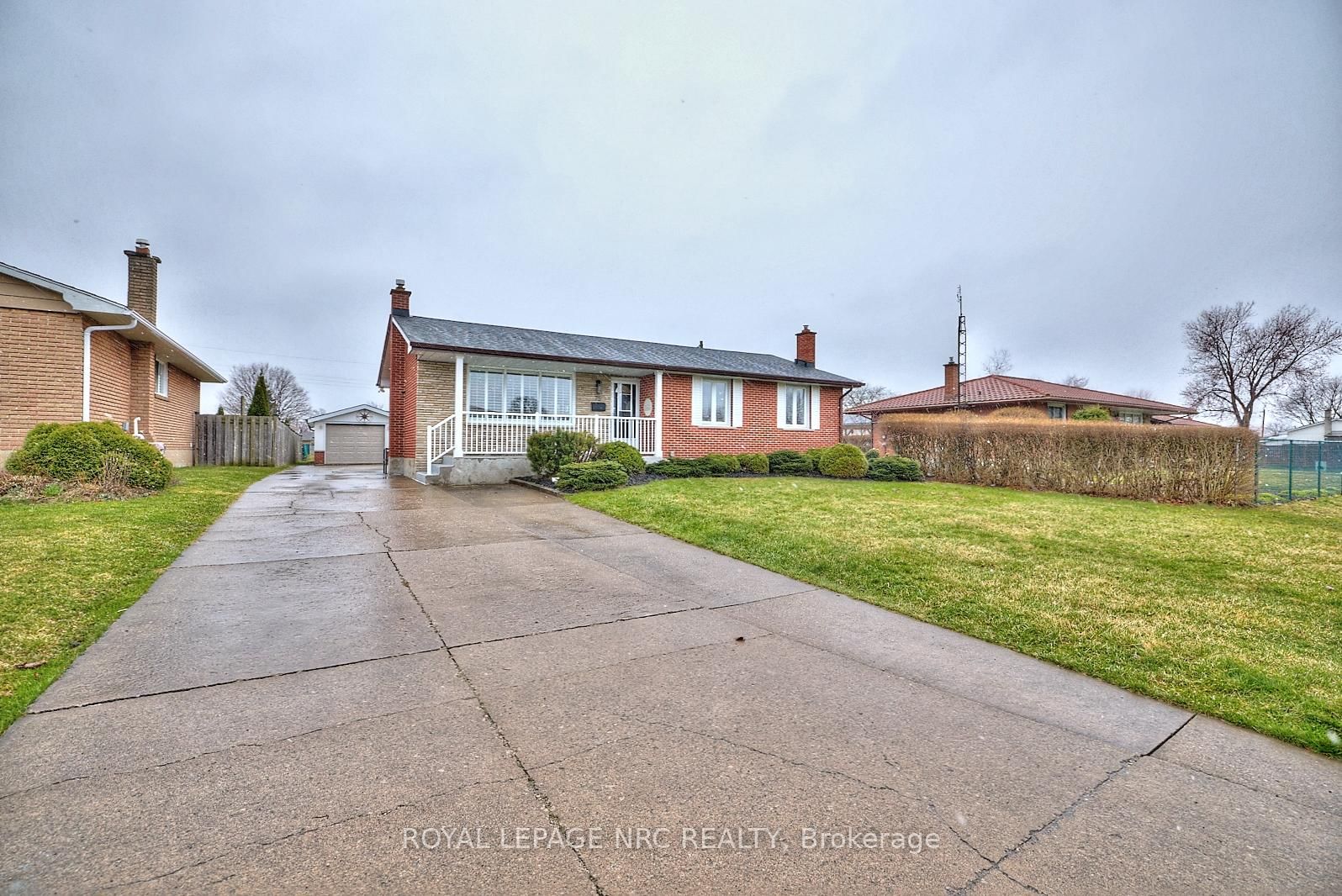 Detached House for sale at 75 Rose Avenue, Thorold, Thorold Downtown, L2V 3C7 - MLS: X12077221