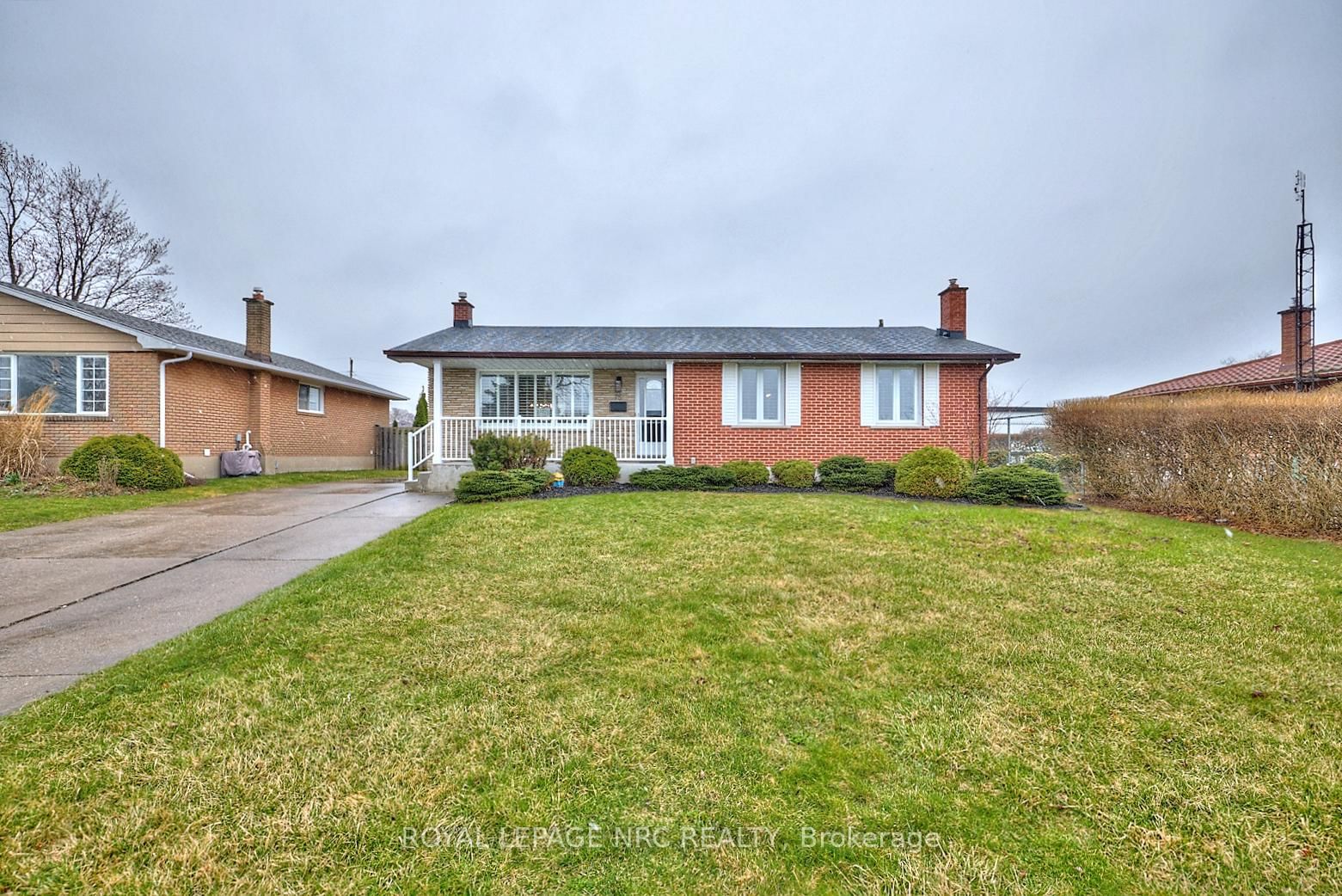 Detached House for sale at 75 Rose Avenue, Thorold, Thorold Downtown, L2V 3C7 - MLS: X12077221