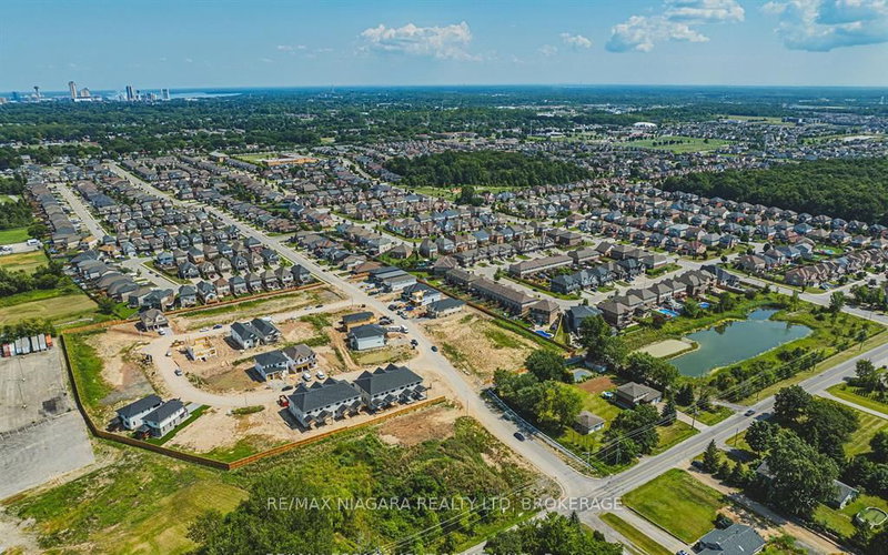 8885 ANGIE Dr, Niagara Falls, L2H 0H9 | Image 2