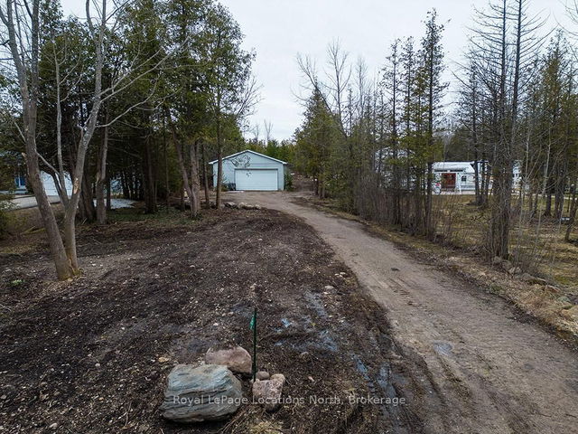 236 Lakeshore Road