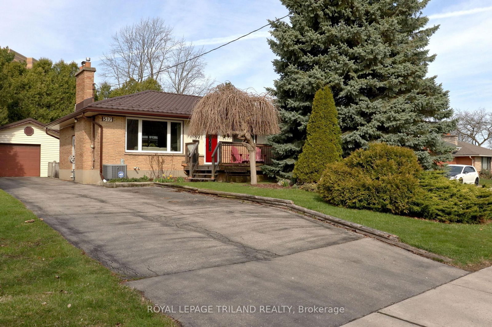 Detached House for sale at 517 Beachwood Avenue, London South, South D, N6J 3K2 - MLS: X12077653