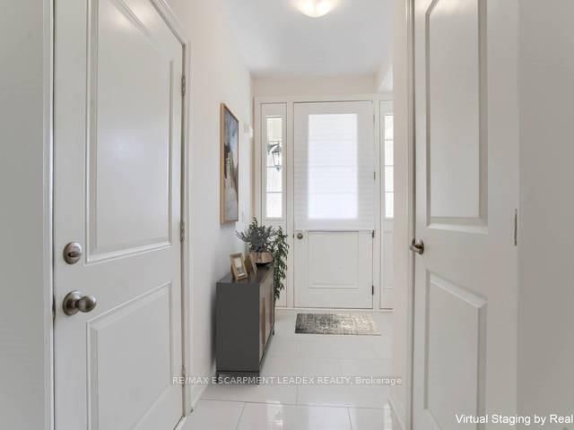 Townhouse for lease at 74 Heming Trail, Hamilton, Ancaster, L9K 0H8 - MLS: X12077761