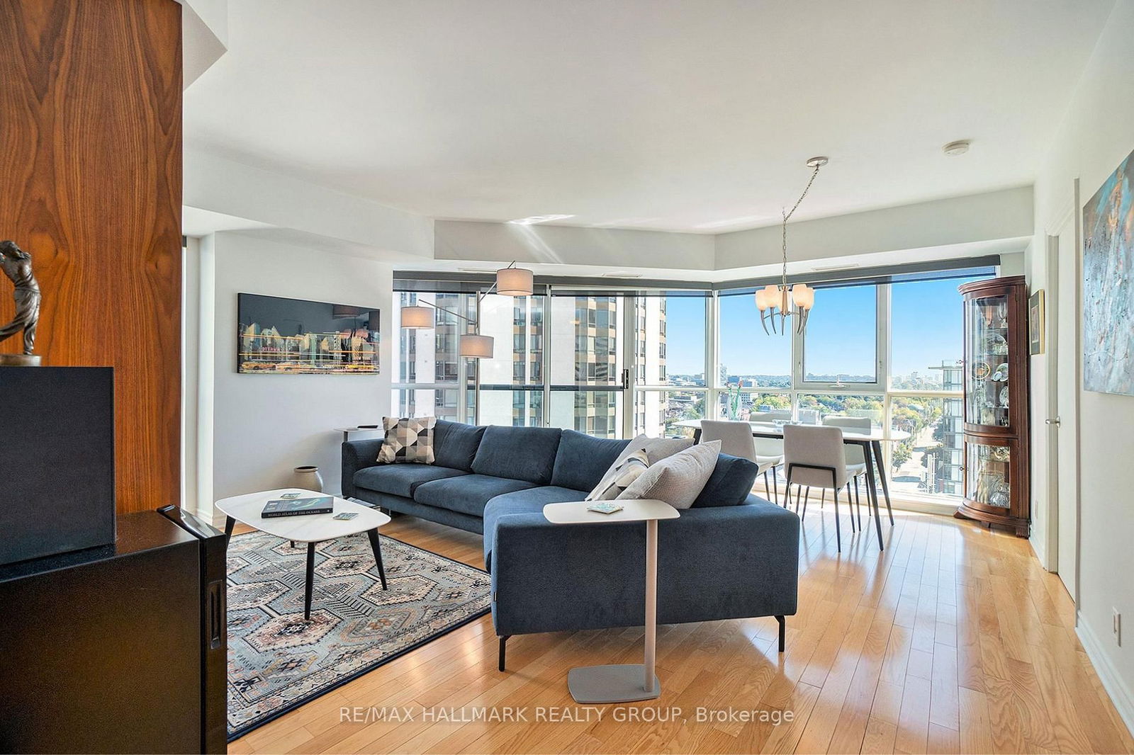 Condo for sale at 1601-445 Laurier Avenue, Ottawa, Ottawa Centre, K1R 0A2 - MLS: X12077863