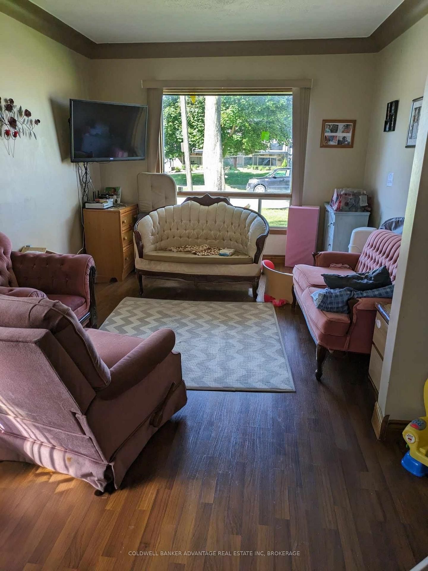 Listing Image 7