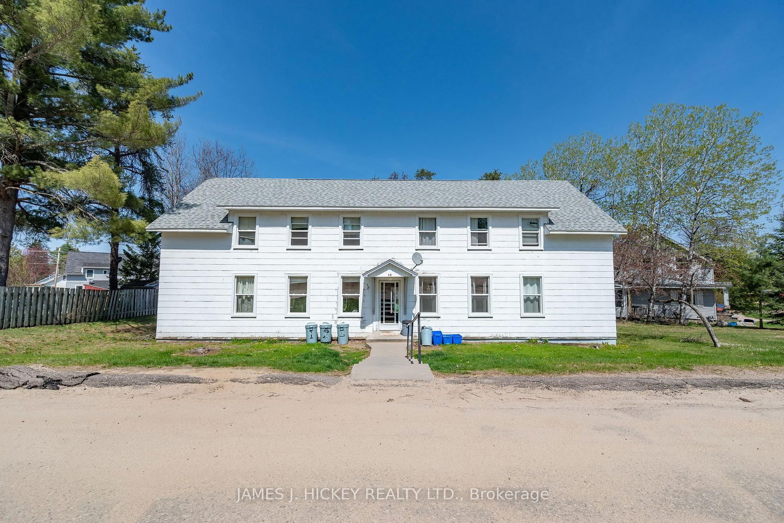 Listing photo 1