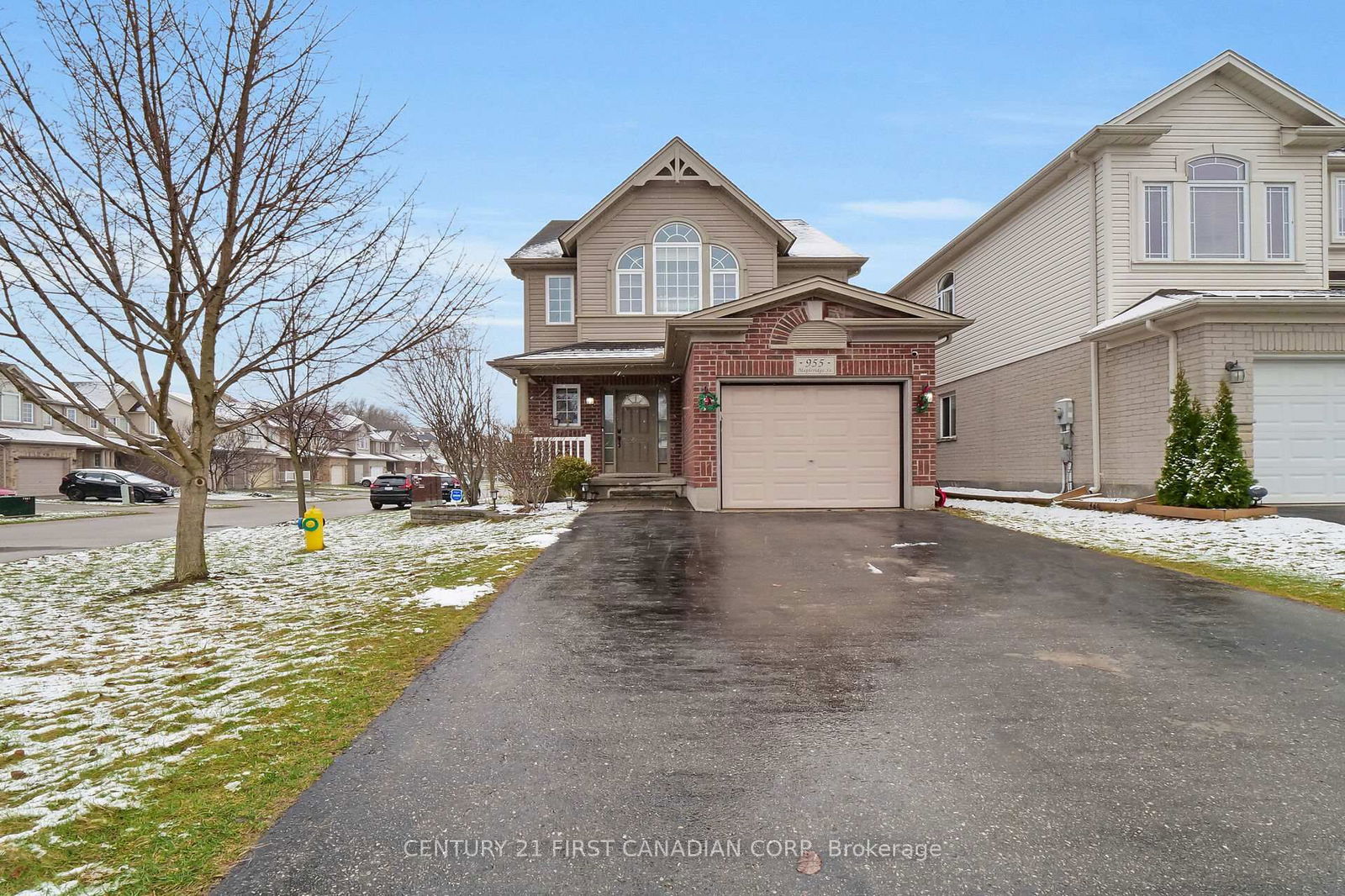 Detached House sold at 955 Mapleridge Street, London North, North M, N6H 0A6 - MLS: X12078603