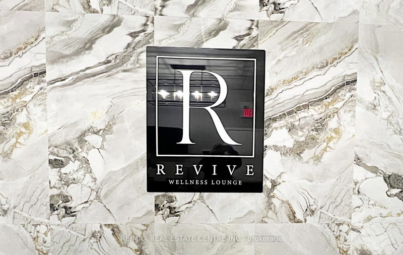 204 - 1051 Upper James St, Hamilton, L9C 3A6 | Image 2