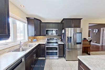 223 High St, Central Huron - Clinton image-0-3