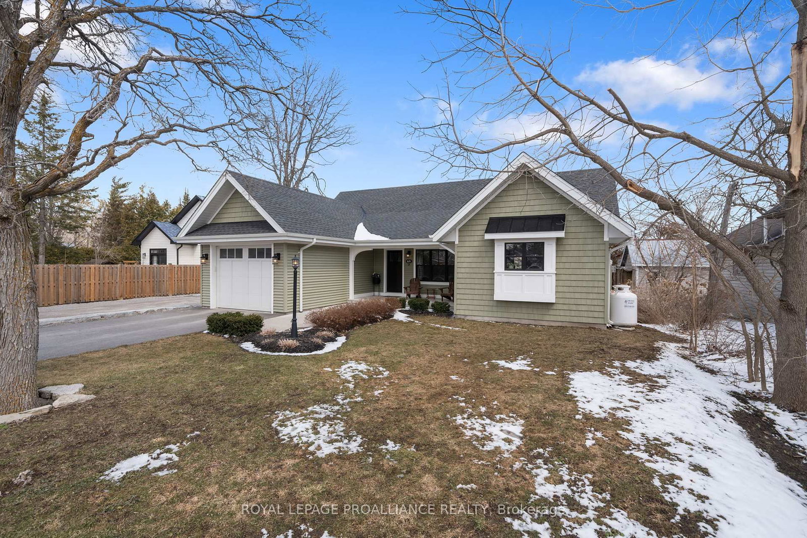 Listing Image 44