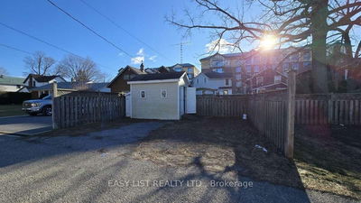 124 South St, Gananoque - Gananoque image-0-4