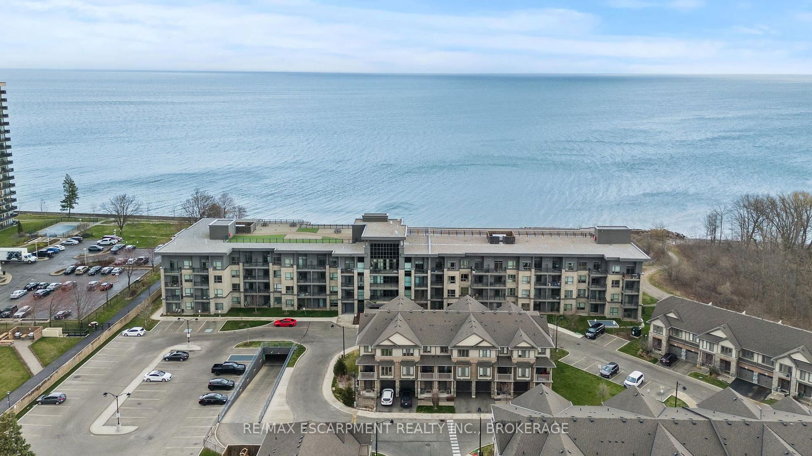 Condo for sale at 230-35 Southshore Crescent, Hamilton, Lakeshore, L8E 0J2 - MLS: X12079380