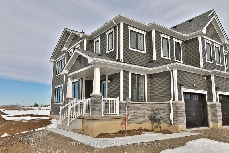 home for lease on 44 Oaktree Drive