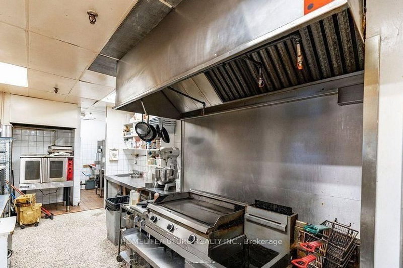 30 Duke St W, Kitchener, N2H 3W5 | Image 3