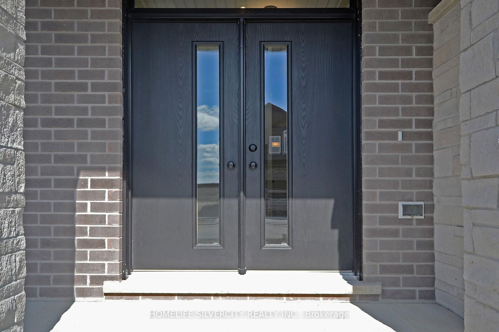 Detached House leased at 2 Montgomery Way, Ingersoll, N5C 0E4 - MLS: X12079643