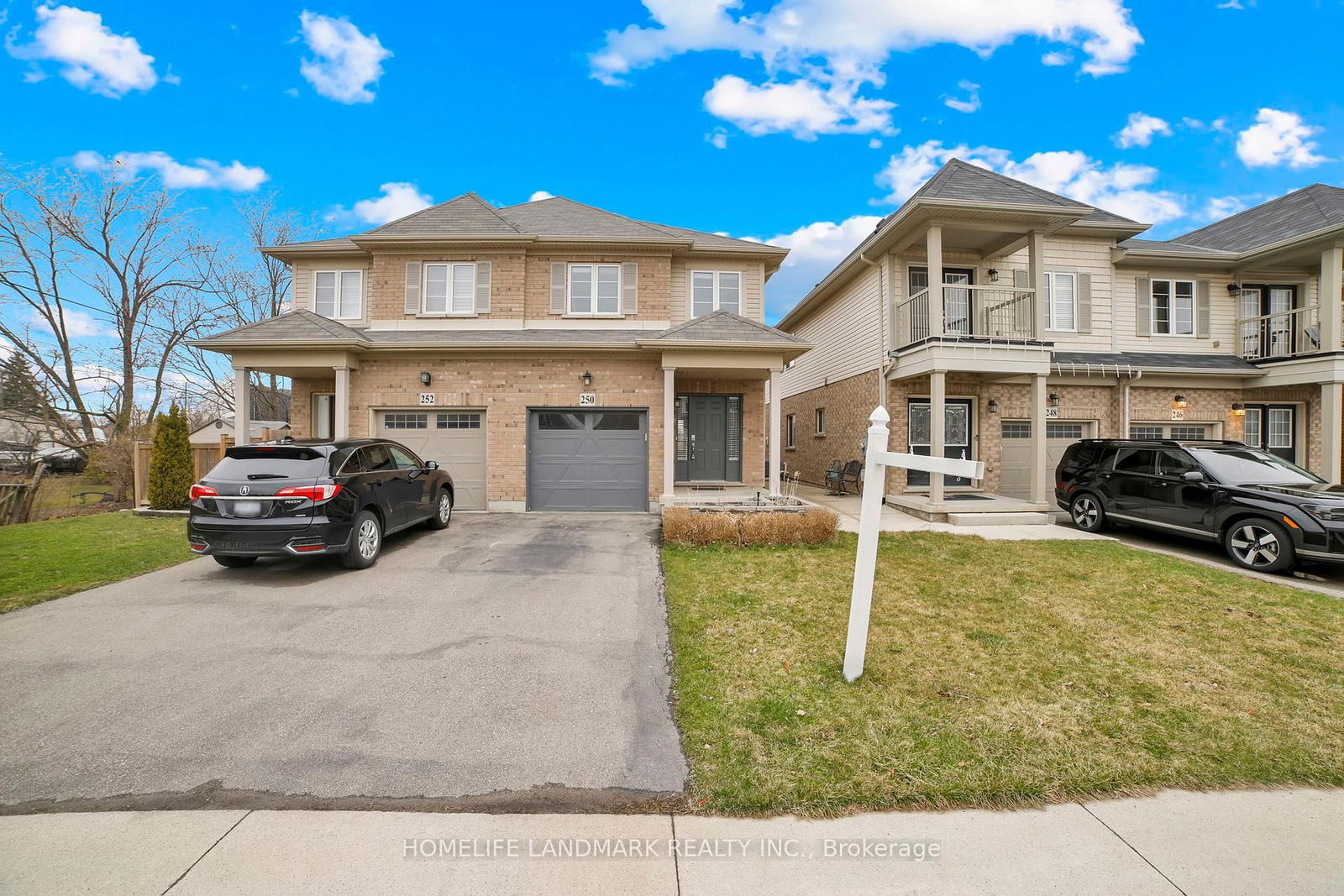 Semi-Detached House sold at 250 Lormont Boulevard, Hamilton, Stoney Creek Mountain, L8J 0J9 - MLS: X12079748