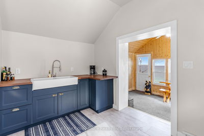 1132 Dyers Bay Rd, Northern Bruce Peninsula - Northern Bruce Peninsula image-0-3