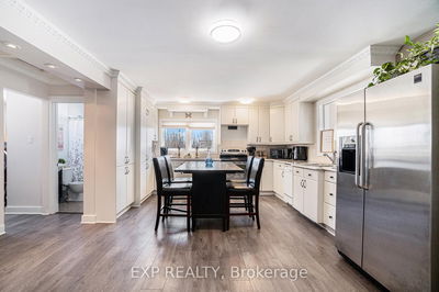 2147 Mer Bleue Rd, Ottawa - Avalon West image-0-4