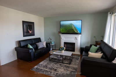 27 Crusoe Pl, Ingersoll - North image-0-3