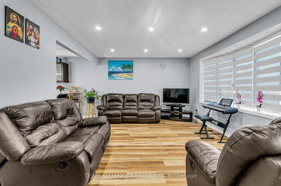 9982 Kenwood Cres, Windsor -  image-0-4