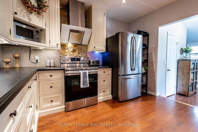 13 Violet St, St. Catharines - Grapeview image-0-1