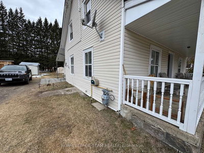 22 Wilson St, Chalk River - Chalk River and Laurentian Hills South image-0-2