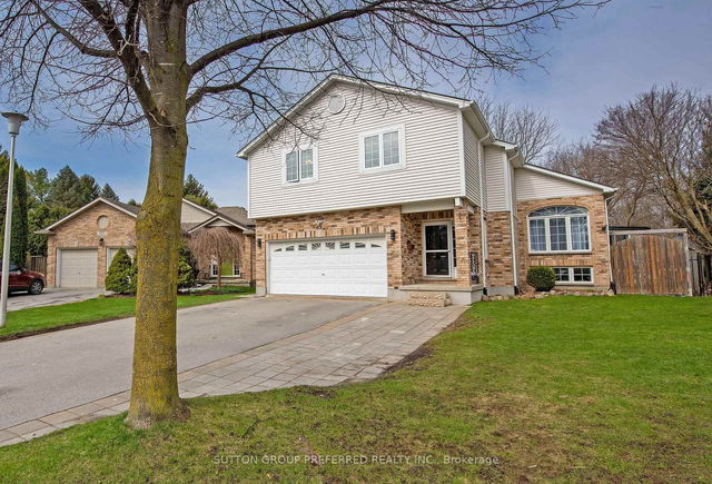 631 Thornwood Court