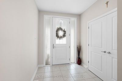 2053 Wanderer Ave, Manotick - Mahogany Community image-0-3