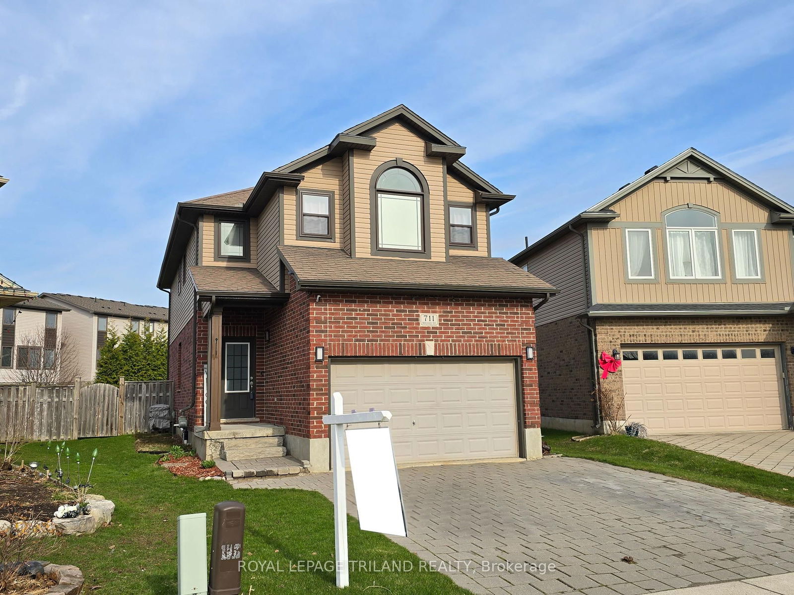 Detached House for sale at 711 Springwood Crescent, London, North E, N6G 0H8 - MLS: X12081162