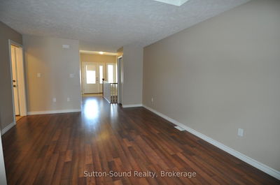 1326 15th ST B St, Owen Sound - Owen Sound image-0-3