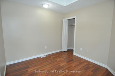 1326 15th ST B St, Owen Sound - Owen Sound image-0-4
