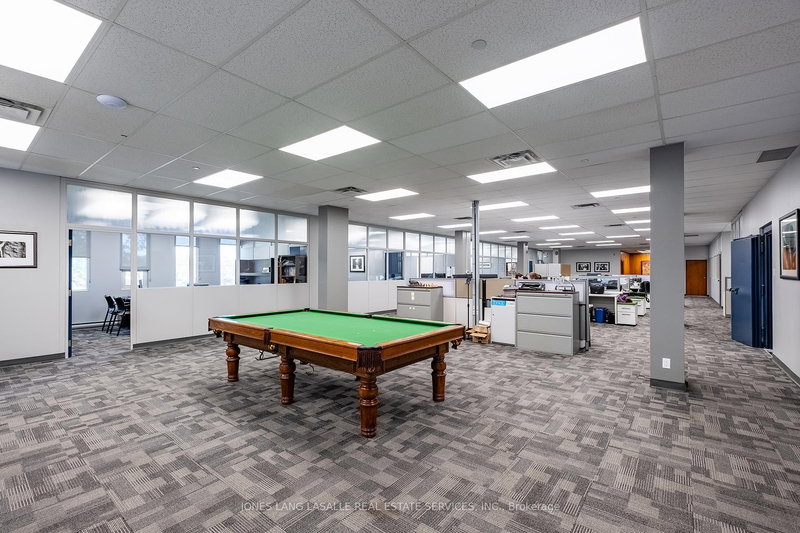 530 Manitou Dr, Kitchener, N2C 1L3 | Image 3