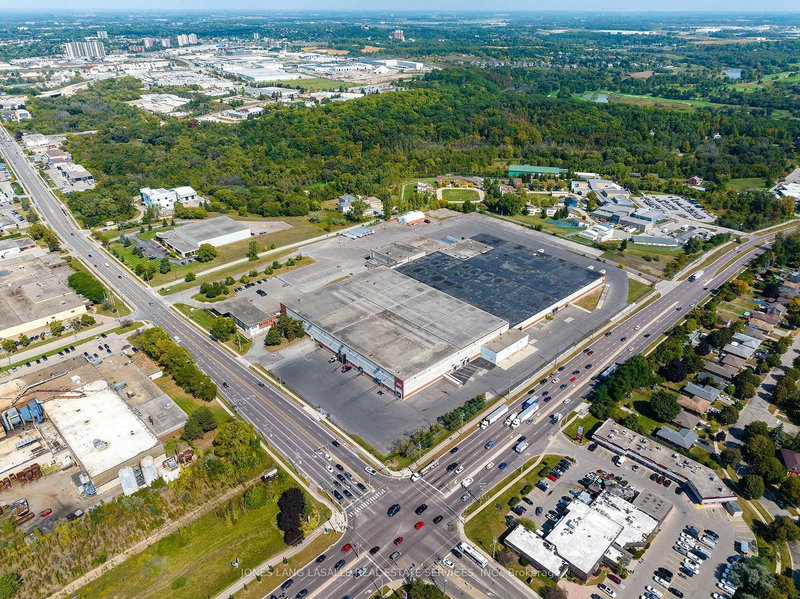 530 Manitou Dr, Kitchener, N2C 1L3 | Image 3