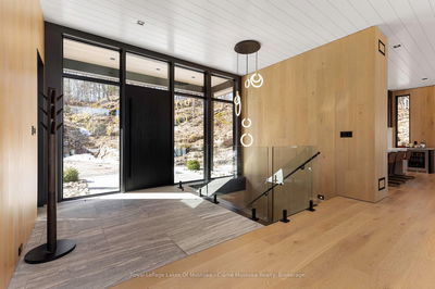Unit 3 — 3864 MUSKOKA RD 118W, Muskoka Lakes - Medora image-0-4