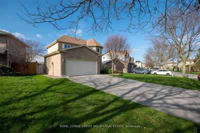 123 Napoleon Crt, London - East I image-0-2