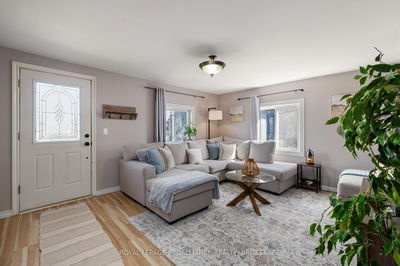 709 Kingston Mills Rd, Kingston - City North of 401 image-0-3