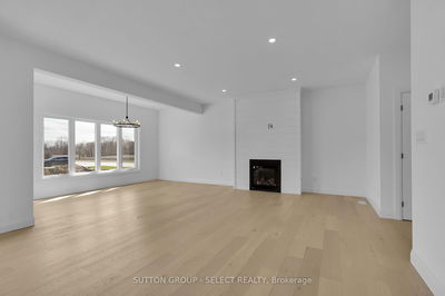 9 BRISCOE Cres, Strathroy-Caradoc - NE image-0-3