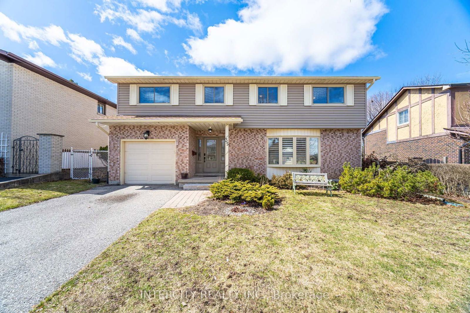 Detached House for sale at 35 Lower Canada Crescent, Kitchener, N2P 1E9 - MLS: X12082232