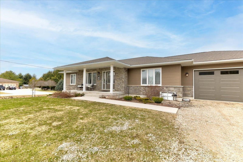 42 John St, Morris Turnberry, N0G 1E0 | Image 2