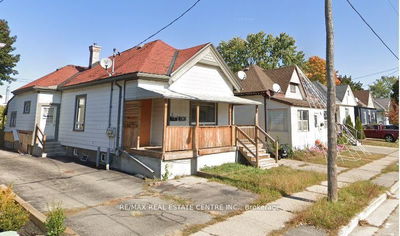 8 Rosewood Ave, London - East M