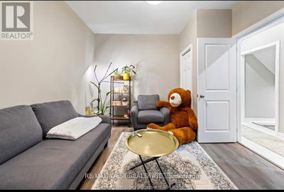 919 Pierre Ave, Windsor - Windsor image-0-4