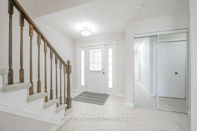903 Frontenac Cres, Woodstock - South image-0-3
