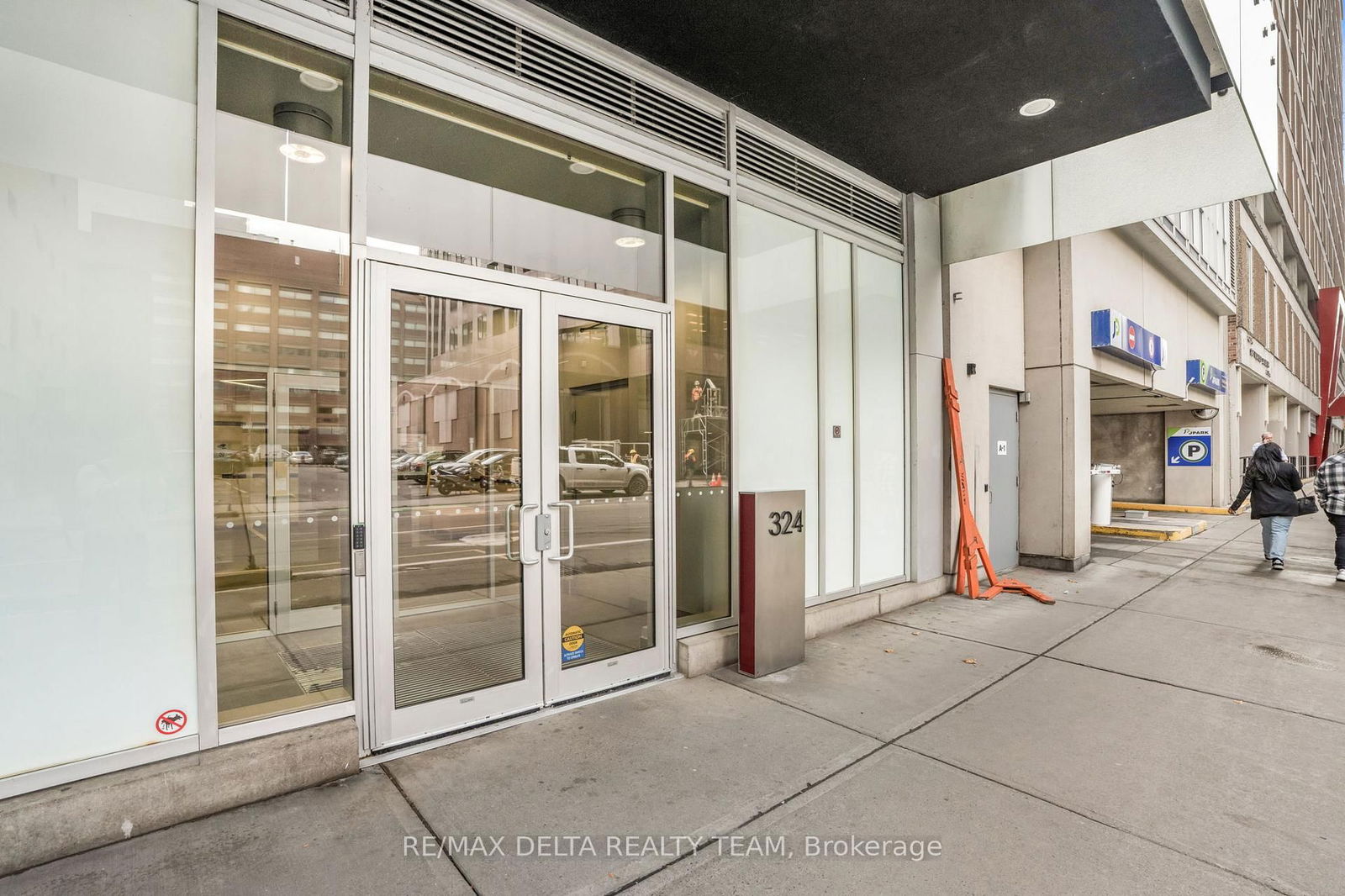 Condo for sale at 810-324 Laurier Avenue, Ottawa, Ottawa Centre, K1N 6P6 - MLS: X12082796